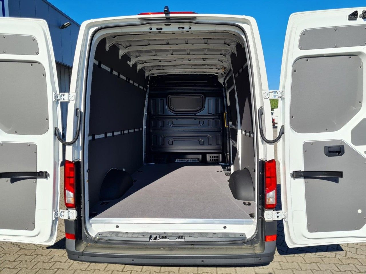 Leasing of Volkswagen Crafter 35 Kasten MR Hoch 4 Motion DSG KLIMA TEM Volkswagen Crafter 35 Kasten MR Hoch 4 Motion DSG KLIMA TEM Volkswagen Crafter 35 Kasten MR Hoch 4 Motion DSG KLIMA TEM Volkswagen Crafter 35 Kasten MR Hoch 4 Motion DSG KLIMA TEM: picture 21