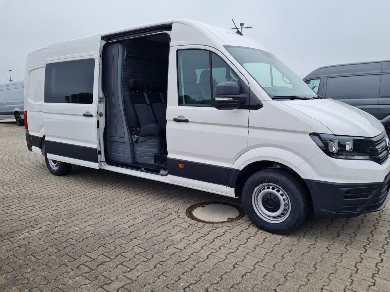 Volkswagen Crafter 35 Kasten Plus 4MOTION Doka Mixto L4H3 - Panel van, Combi van: picture 4 Volkswagen Crafter 35 Kasten Plus 4MOTION Doka Mixto L4H3 - Panel van, Combi van: picture 4