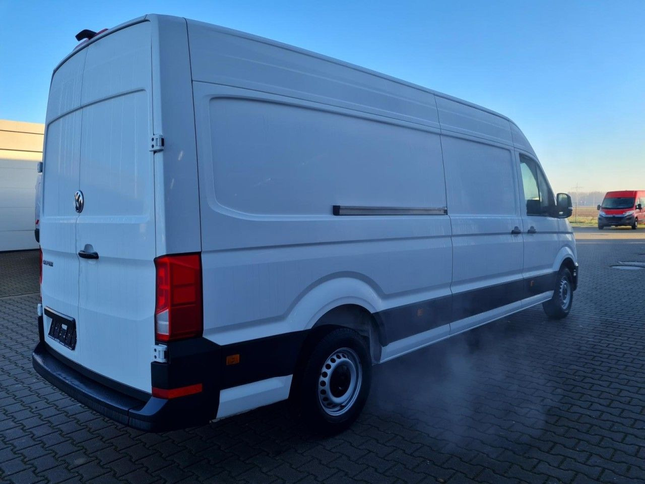 Volkswagen Crafter 35 Kasten lang L4H2 KAMERA NAVI_APP HOLZ - Panel van: picture 4 Volkswagen Crafter 35 Kasten lang L4H2 KAMERA NAVI_APP HOLZ - Panel van: picture 4