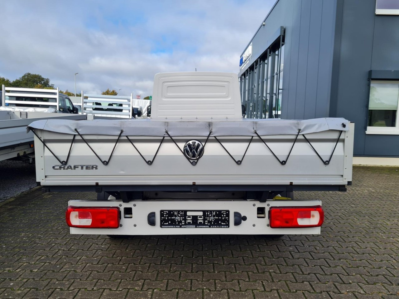 Volkswagen Crafter 35 Pritsche Tdi lang L4 KLIMA - Flatbed van: picture 5 Volkswagen Crafter 35 Pritsche Tdi lang L4 KLIMA - Flatbed van: picture 5