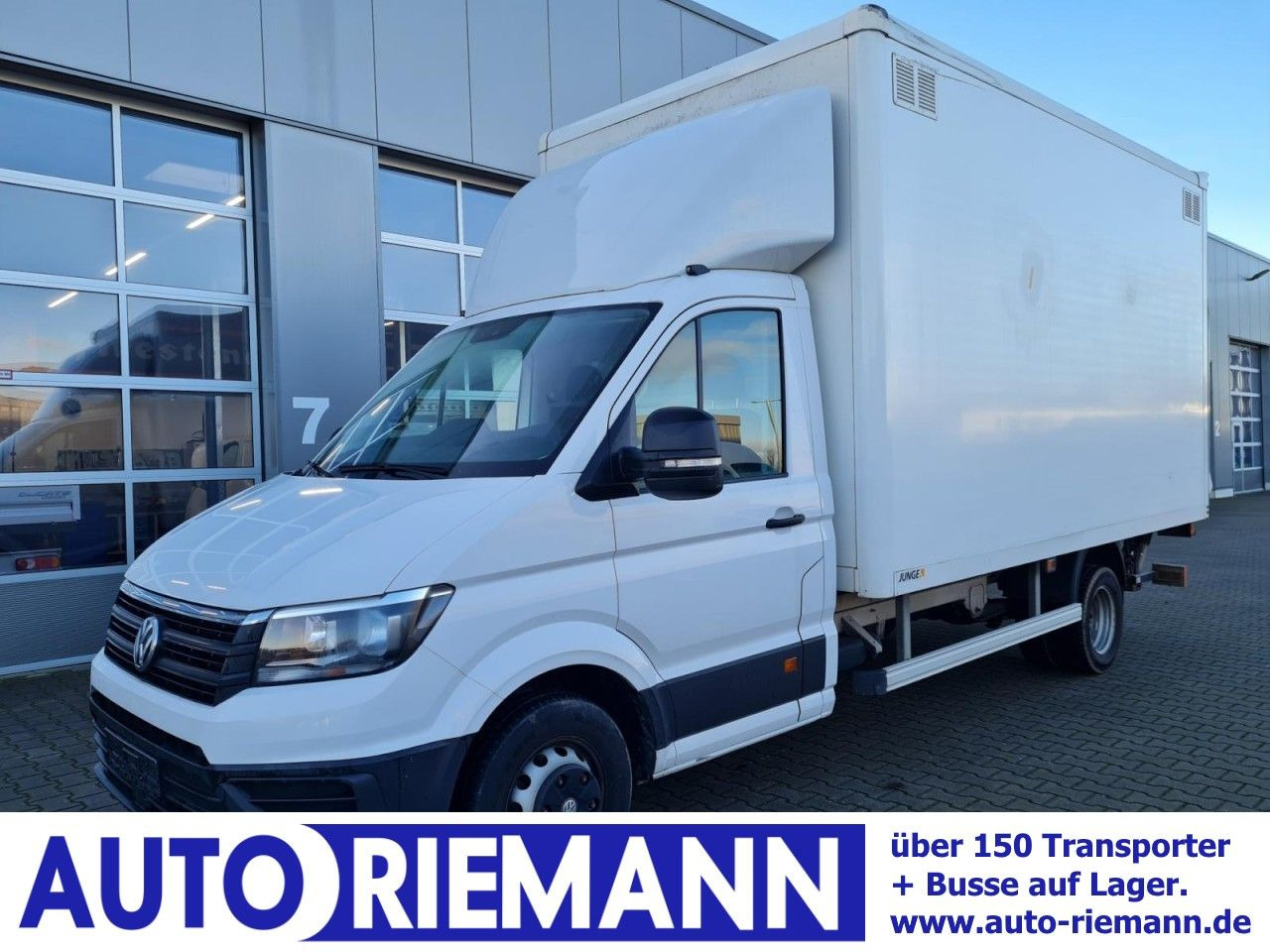 Volkswagen Crafter 50 Koffer hoch 2.0 TDI LBW KLIMA KAMERA - Box van: picture 1 Volkswagen Crafter 50 Koffer hoch 2.0 TDI LBW KLIMA KAMERA - Box van: picture 1