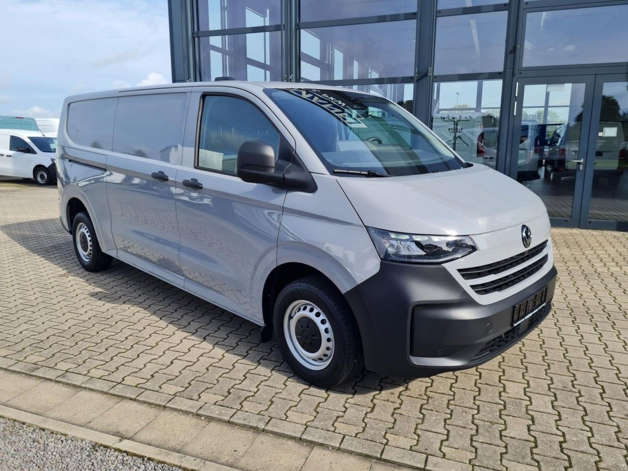 Volkswagen T7 Kasten TDI LR L2H1 LED KLIMA KAMERA TEMPOMAT - Small van: picture 3 Volkswagen T7 Kasten TDI LR L2H1 LED KLIMA KAMERA TEMPOMAT - Small van: picture 3