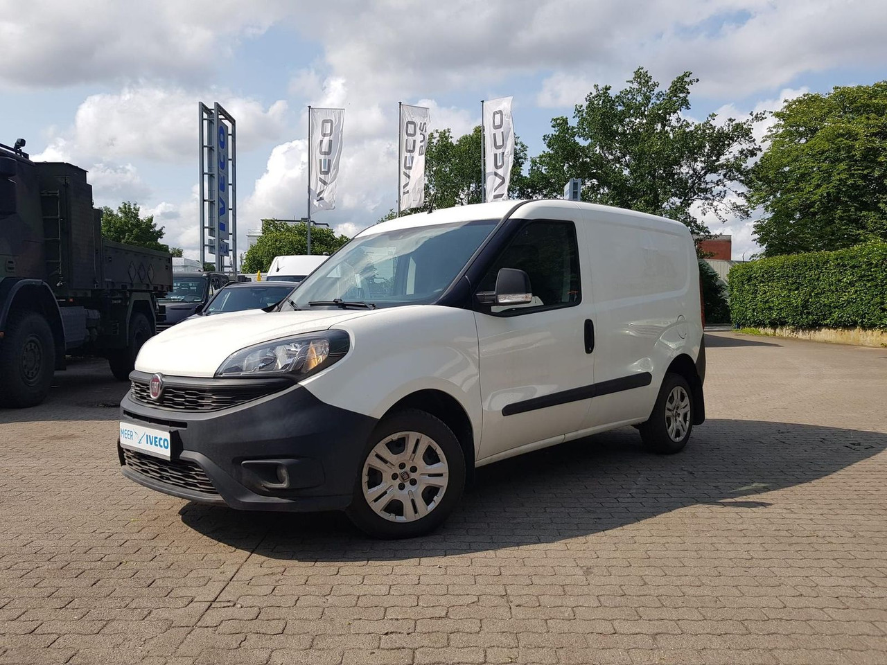 Fiat Doblo Kastenwagen SX 1.3 Klima, Radio mit Nav... - Passenger van: picture 1 Fiat Doblo Kastenwagen SX 1.3 Klima, Radio mit Nav... - Passenger van: picture 1