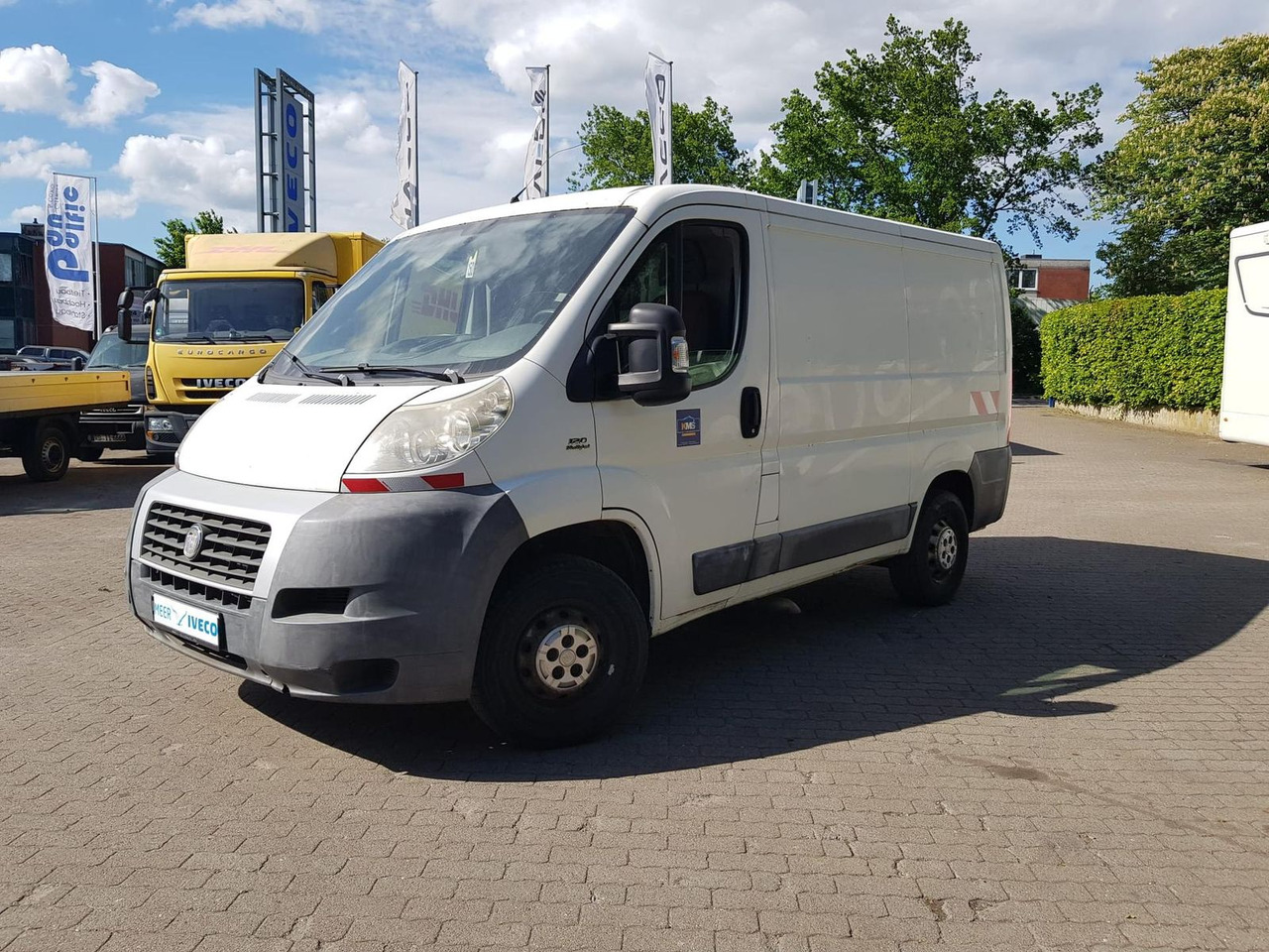 Fiat Ducato Kastenwagen 120 MULTIJET Radio+AHK 88... - Small van: picture 1 Fiat Ducato Kastenwagen 120 MULTIJET Radio+AHK 88... - Small van: picture 1