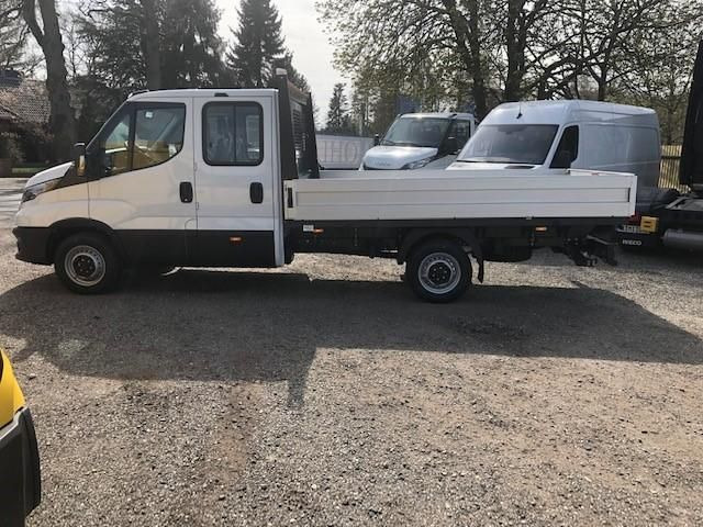 Iveco Daily 35S14ED Doka Pritsche 100 kW (136 PS), ... - Flatbed van, Combi van: picture 4 Iveco Daily 35S14ED Doka Pritsche 100 kW (136 PS), ... - Flatbed van, Combi van: picture 4