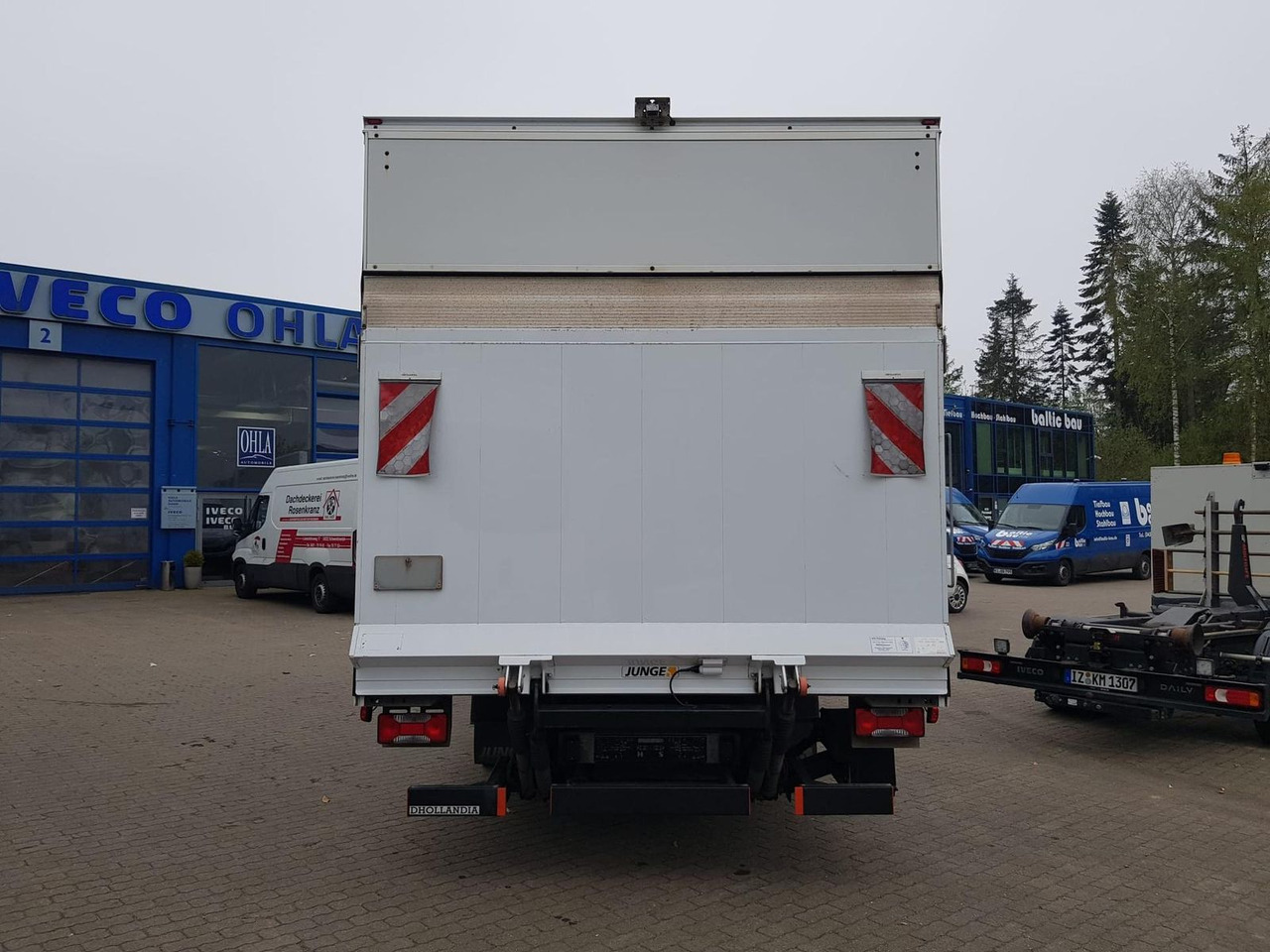 Iveco Daily 70C18HA8/P Koffer, Luftfederung, Kamera... - Box van: picture 5 Iveco Daily 70C18HA8/P Koffer, Luftfederung, Kamera... - Box van: picture 5