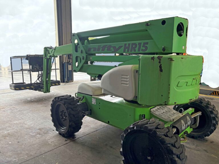 Nifty HR15 – 4×4 – Articulated telescopic platform / Gelenk-Teleskop-Bühne - Articulated boom: picture 1 Nifty HR15 – 4×4 – Articulated telescopic platform / Gelenk-Teleskop-Bühne - Articulated boom: picture 1