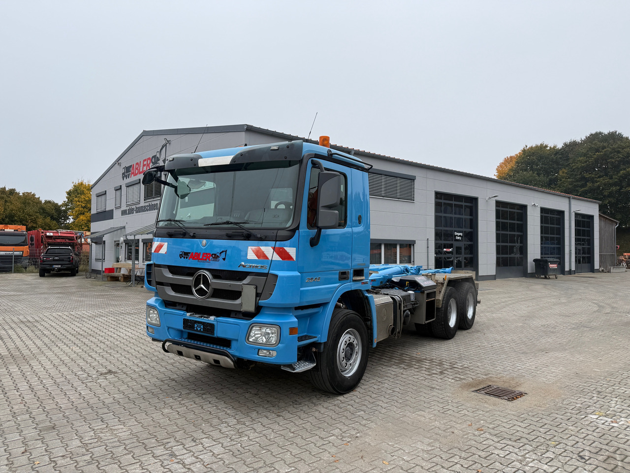 Mercedes-Benz 2646 Actros Abrollkipper Meiller AHK - Hook lift truck: picture 2 Mercedes-Benz 2646 Actros Abrollkipper Meiller AHK - Hook lift truck: picture 2