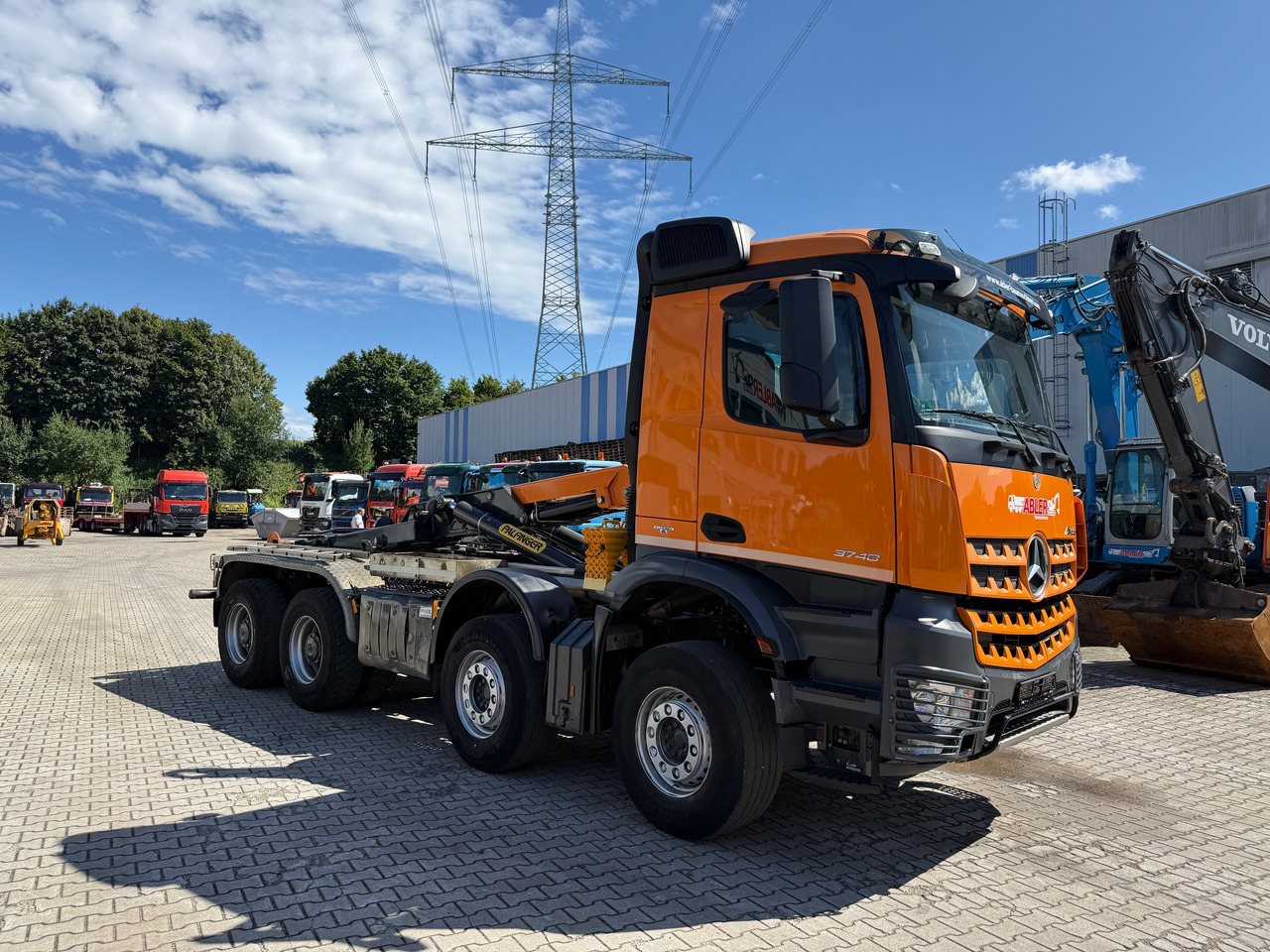 Mercedes-Benz 3748 Arocs Abrollkipper Palfinger AHK - Hook lift truck: picture 4 Mercedes-Benz 3748 Arocs Abrollkipper Palfinger AHK - Hook lift truck: picture 4