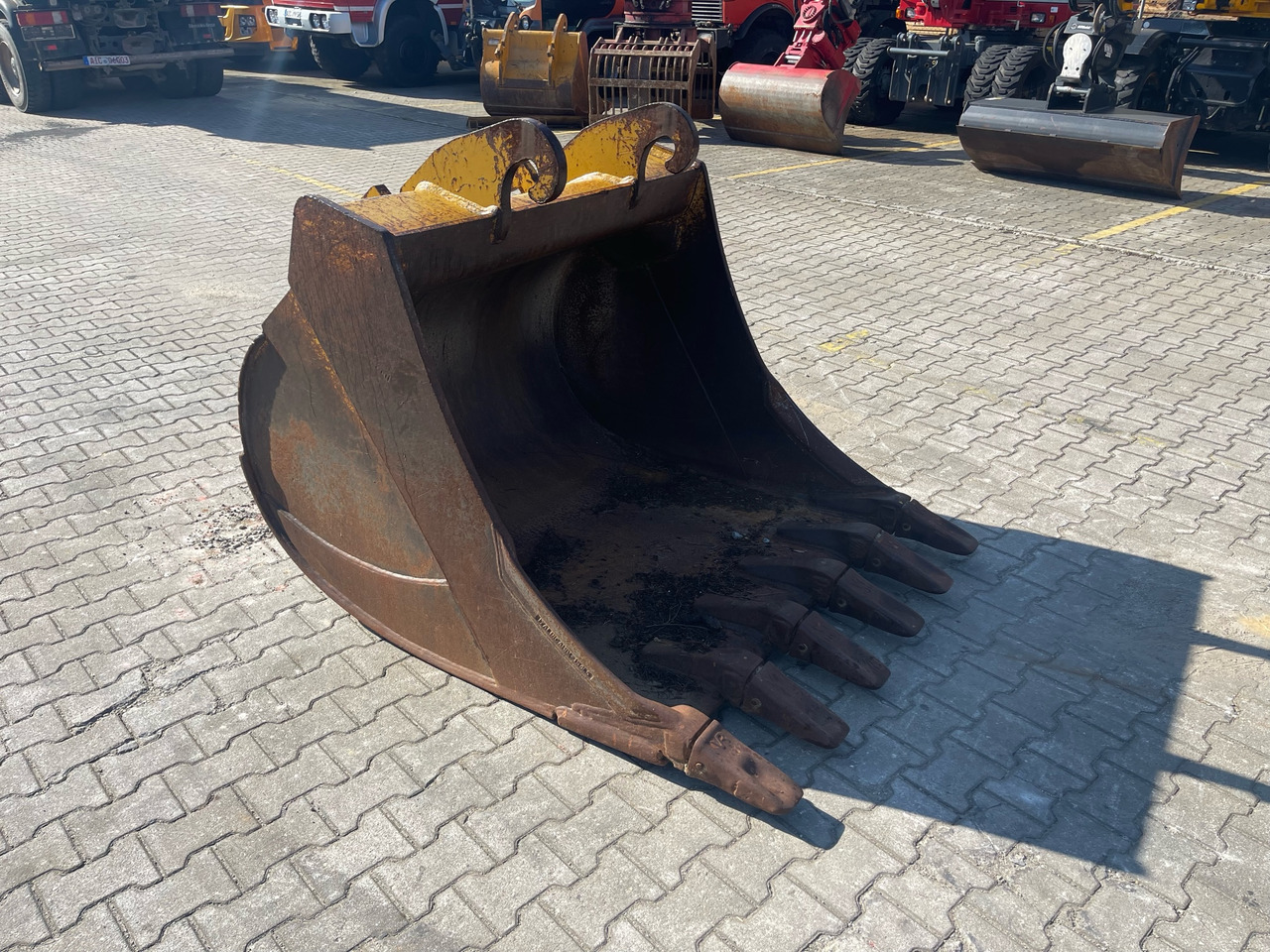 Tieflöffel 135cm - Excavator bucket: picture 4 Tieflöffel 135cm - Excavator bucket: picture 4