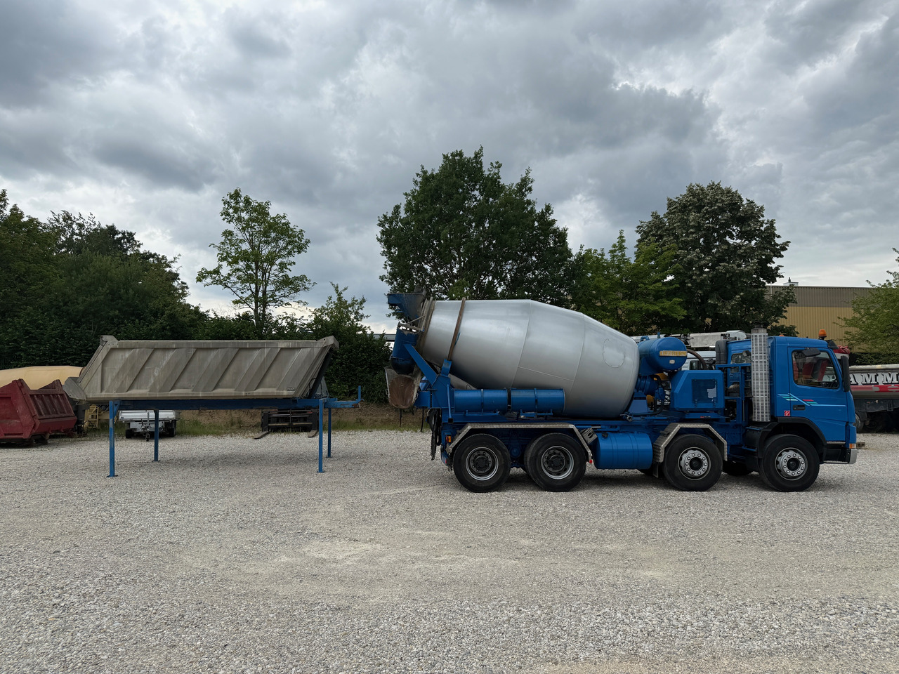 Volvo FM 12 420 WECHSELSYSTEM Betonmischer + Kipper AHK Klima - Concrete mixer truck: picture 4 Volvo FM 12 420 WECHSELSYSTEM Betonmischer + Kipper AHK Klima - Concrete mixer truck: picture 4