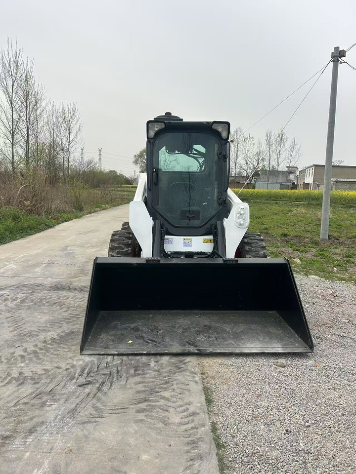 Skid steer loader Bobcat S550: picture 6
