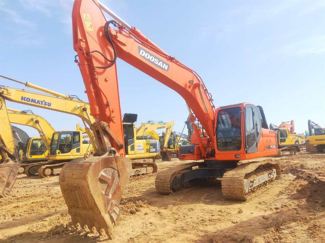 Doosan DX225LC - Crawler excavator: picture 1 Doosan DX225LC - Crawler excavator: picture 1
