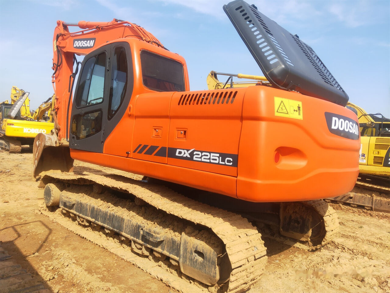 Doosan DX225LC - Crawler excavator: picture 2 Doosan DX225LC - Crawler excavator: picture 2