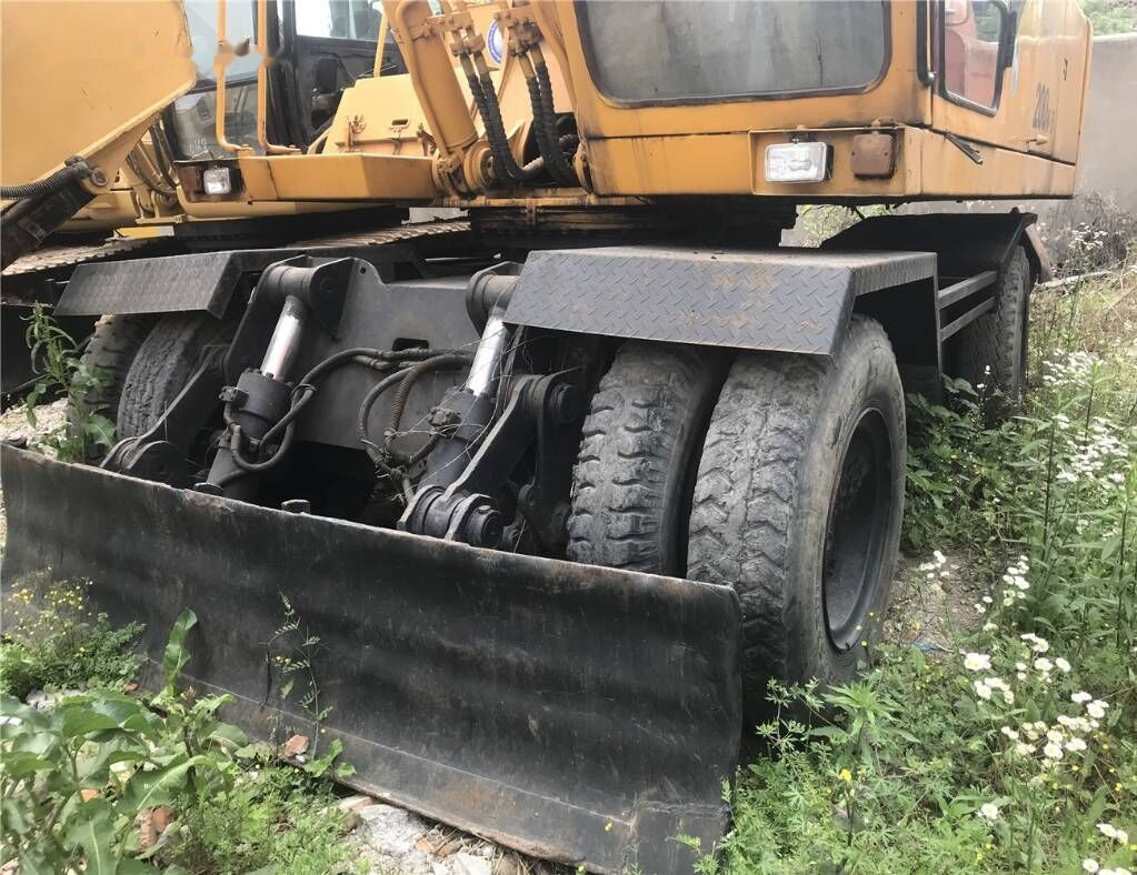 Hyundai 200-5 - Wheel excavator: picture 4 Hyundai 200-5 - Wheel excavator: picture 4
