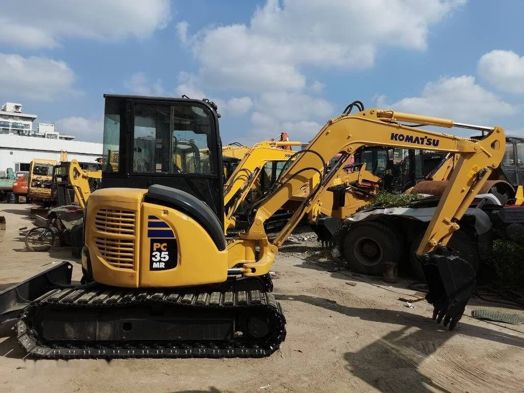Komatsu PC35MR - Mini excavator: picture 1 Komatsu PC35MR - Mini excavator: picture 1