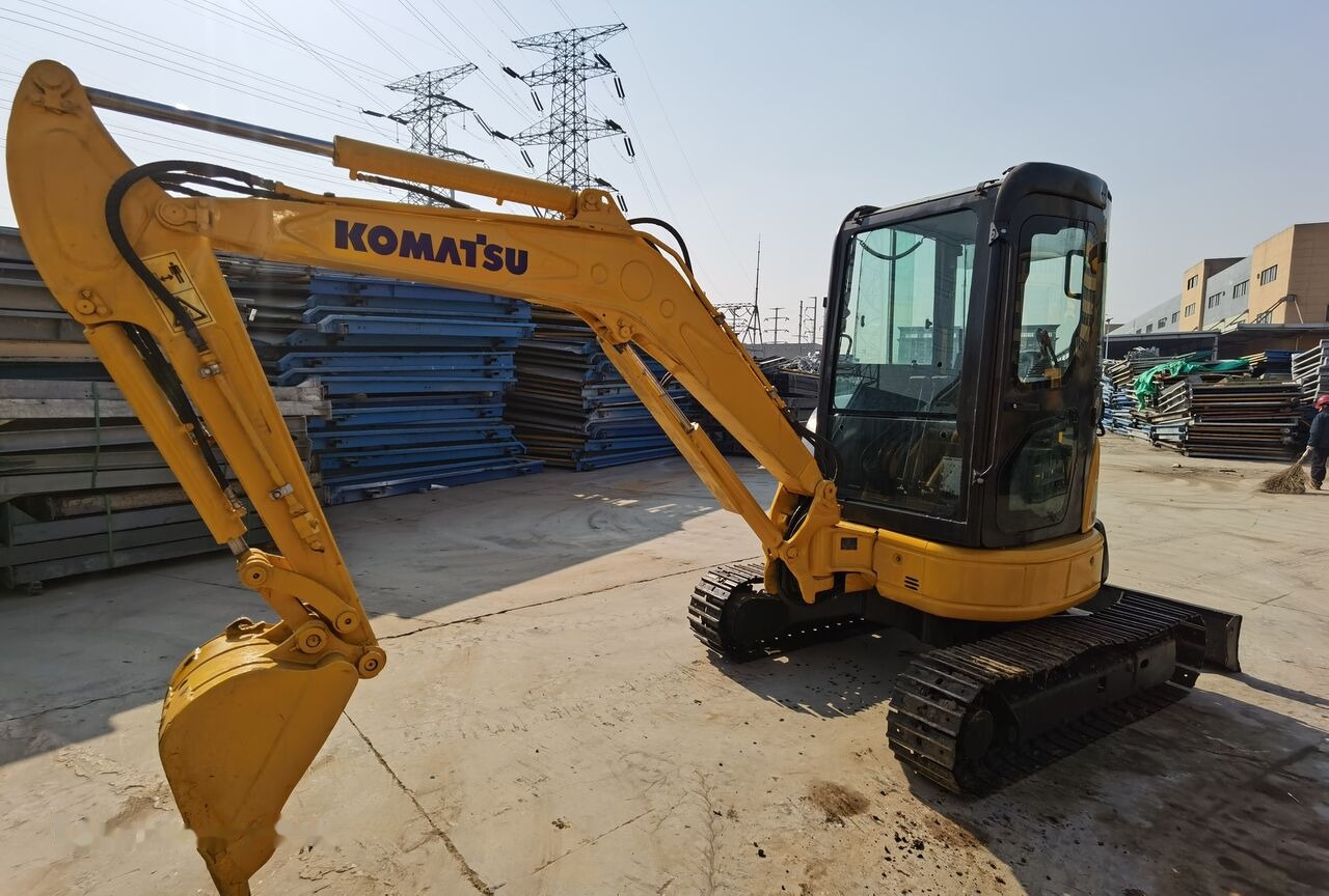 Komatsu PC35MR - Mini excavator: picture 4 Komatsu PC35MR - Mini excavator: picture 4