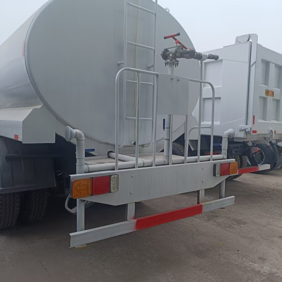 Municipal/ Special vehicle Sinotruk HOWO 375 6*4 Sprinkler: picture 9 Municipal/ Special vehicle Sinotruk HOWO 375 6*4 Sprinkler: picture 9