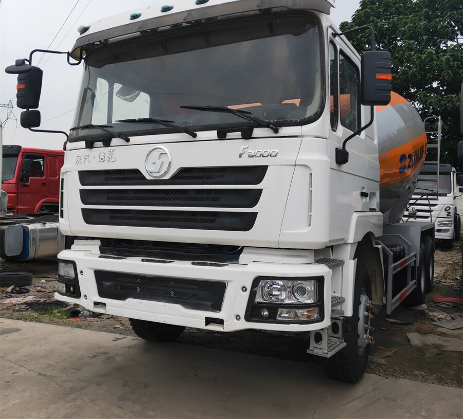 Shacman F3000 - Concrete mixer truck: picture 1 Shacman F3000 - Concrete mixer truck: picture 1