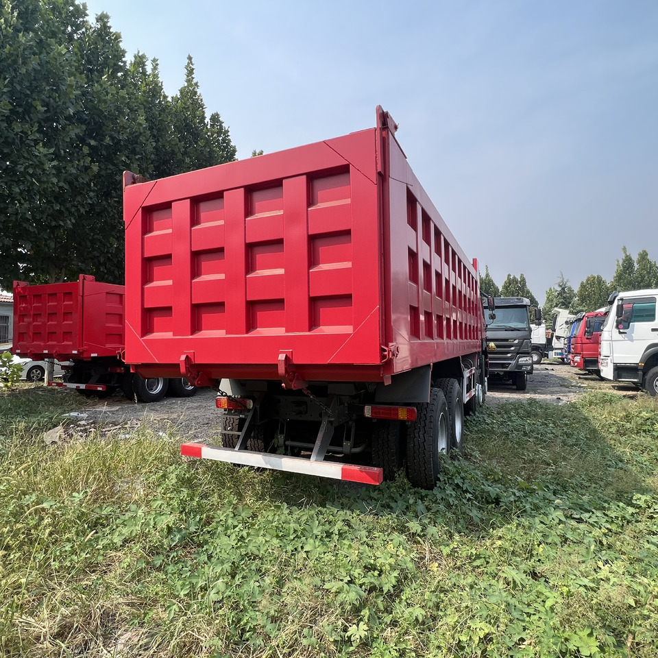 Sinotruk HOWO 8*4 Dump truck - Tipper: picture 4 Sinotruk HOWO 8*4 Dump truck - Tipper: picture 4