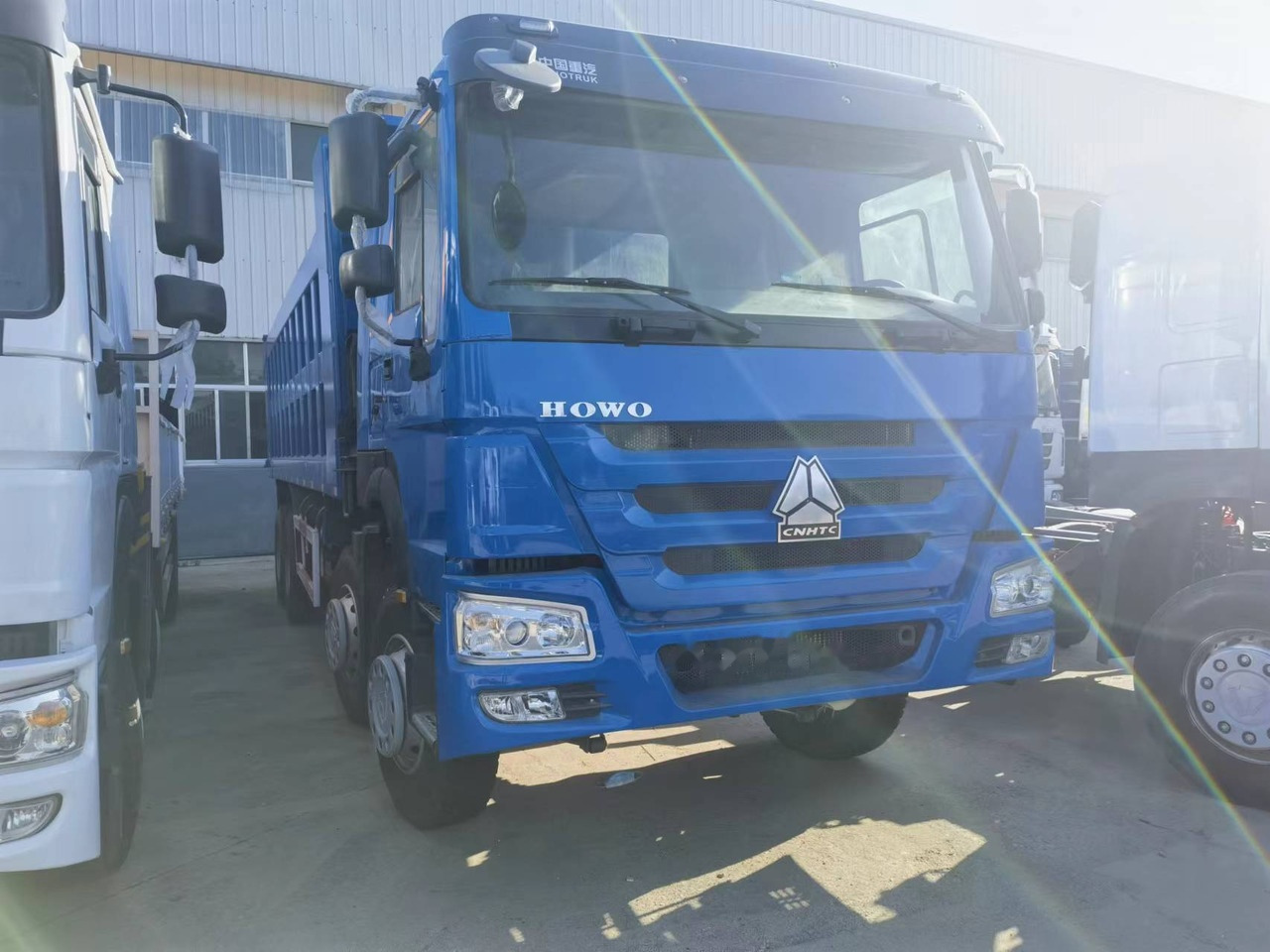 Tipper Sinotruk HOWO 8*4 Dump truck: picture 7