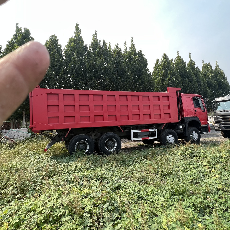 Sinotruk HOWO 8*4 Dump truck - Tipper: picture 3 Sinotruk HOWO 8*4 Dump truck - Tipper: picture 3