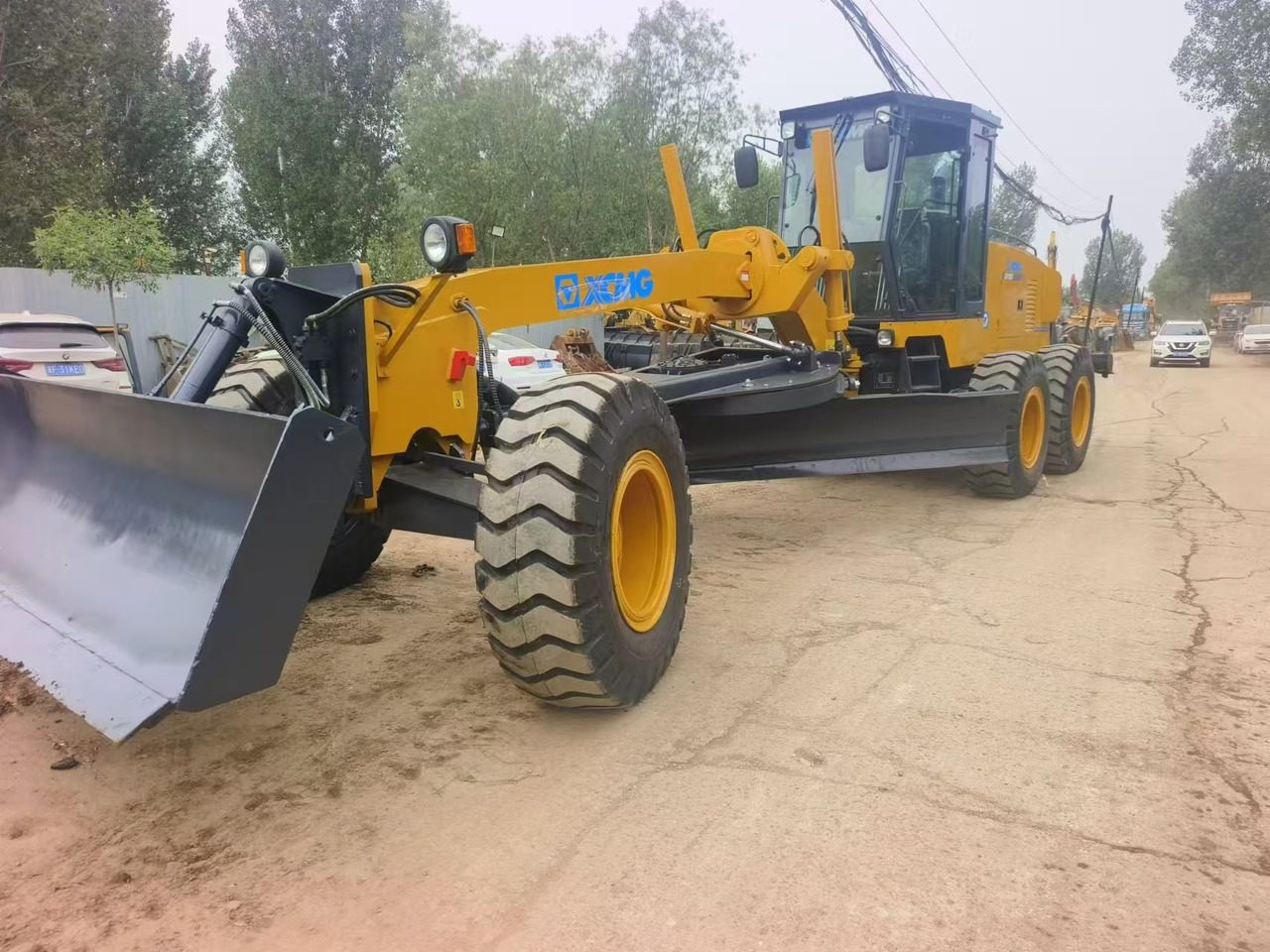 XCMG GR1803 - Grader: picture 1 XCMG GR1803 - Grader: picture 1
