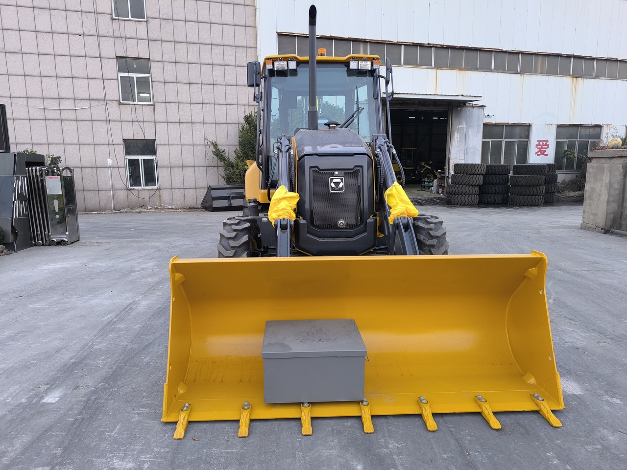 XCMG XC870K New - Backhoe loader: picture 5 XCMG XC870K New - Backhoe loader: picture 5