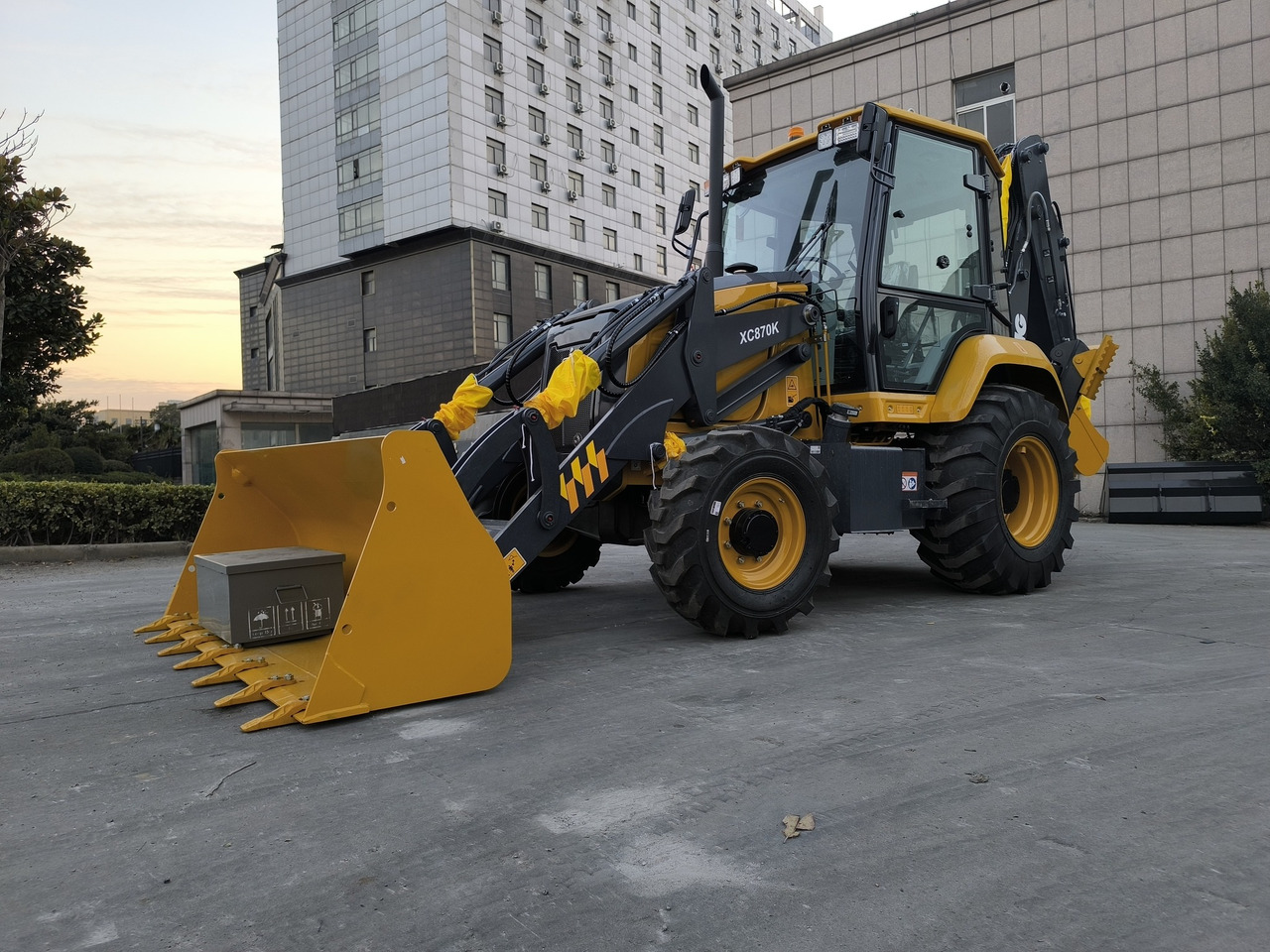 XCMG XC870K New - Backhoe loader: picture 4 XCMG XC870K New - Backhoe loader: picture 4