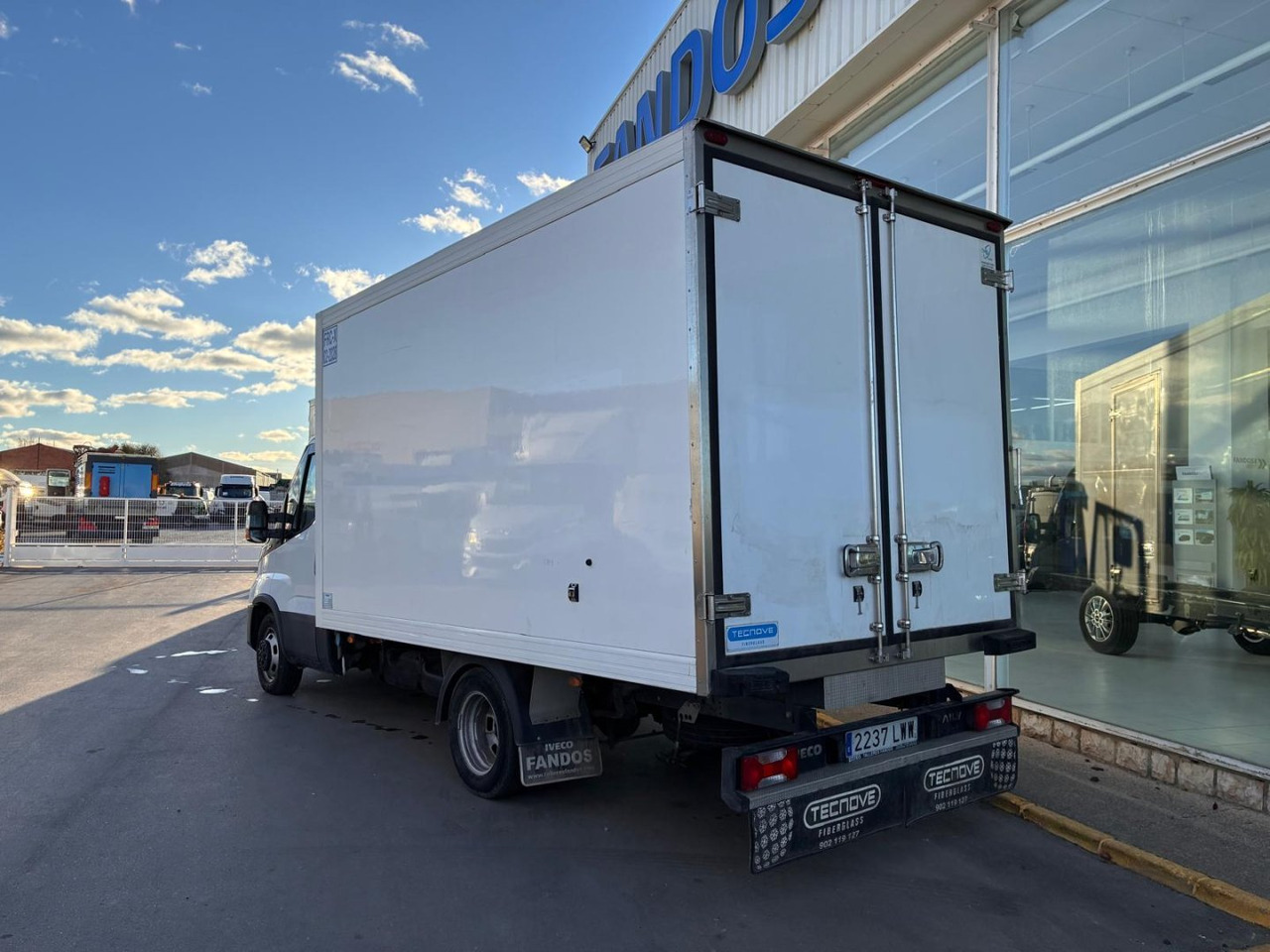 Frigorífico IVECO 35C16 3.0 FRIGORIFICA - Refrigerated van: picture 3 Frigorífico IVECO 35C16 3.0 FRIGORIFICA - Refrigerated van: picture 3