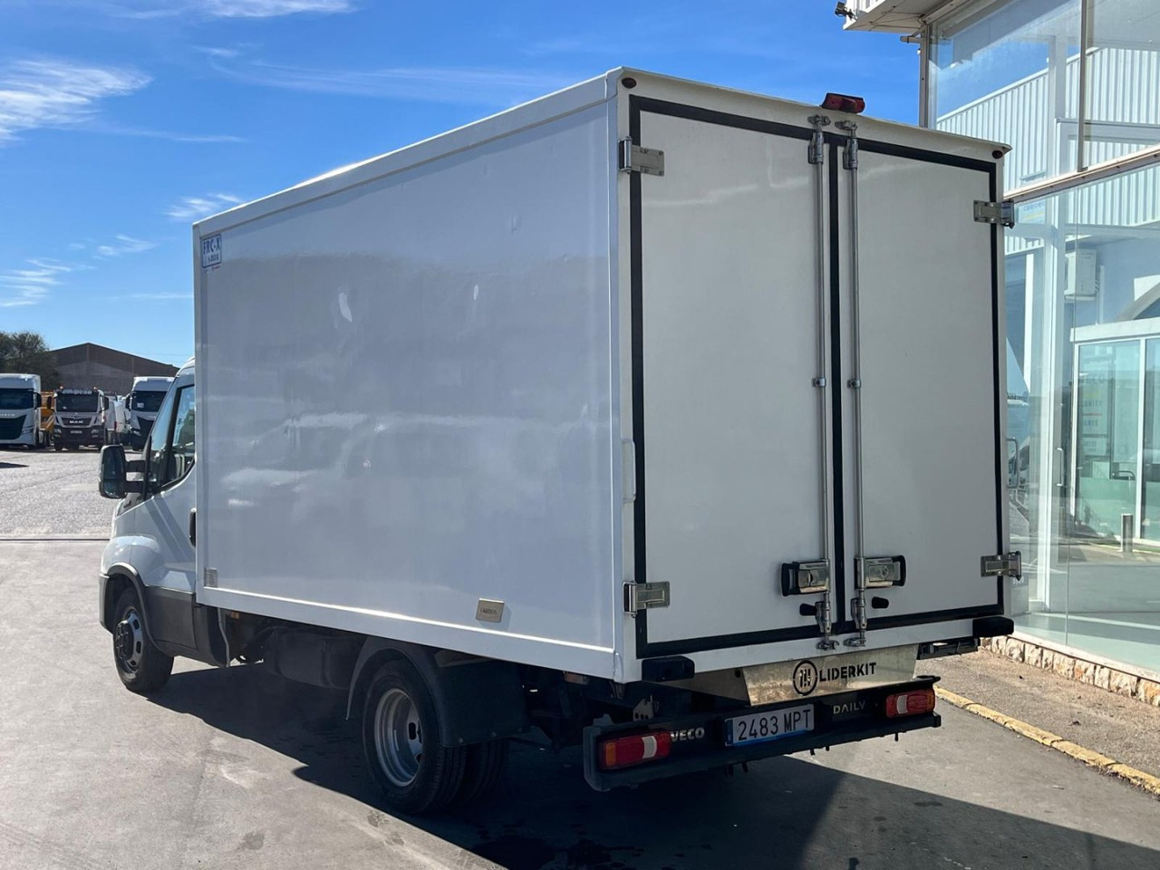 Frigorífico IVECO 35C16 3.0 FRIGORIFICA - Refrigerated van: picture 4 Frigorífico IVECO 35C16 3.0 FRIGORIFICA - Refrigerated van: picture 4