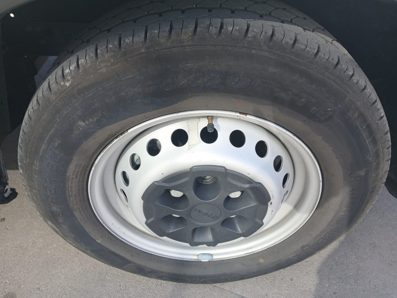 Panel van Furgón IVECO 35S16 V 9m3: picture 13 Panel van Furgón IVECO 35S16 V 9m3: picture 13