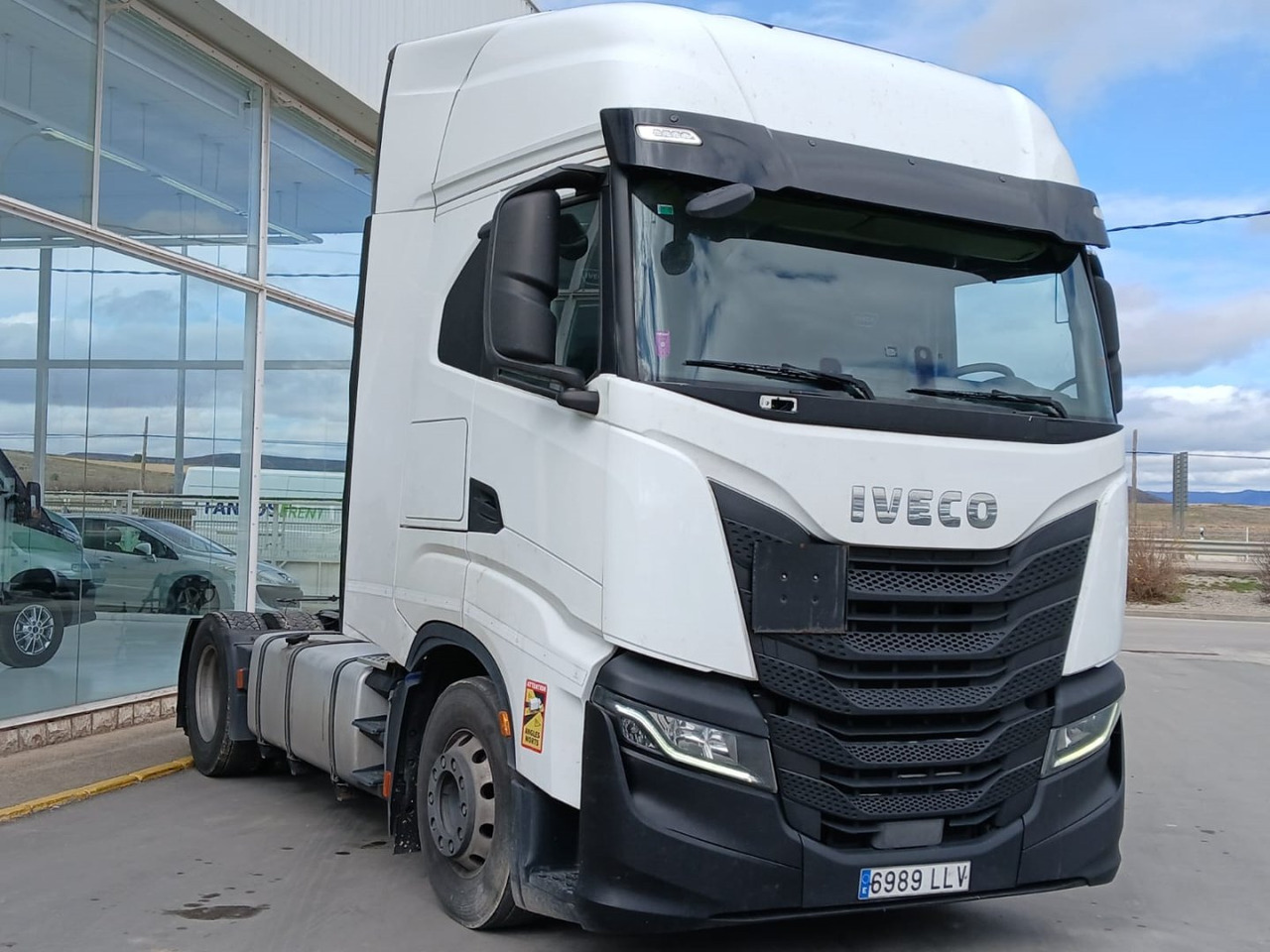 Cabeza Tractora IVECO 460 AUTOMATICO INTARDER ADR - Tractor unit: picture 3 Cabeza Tractora IVECO 460 AUTOMATICO INTARDER ADR - Tractor unit: picture 3