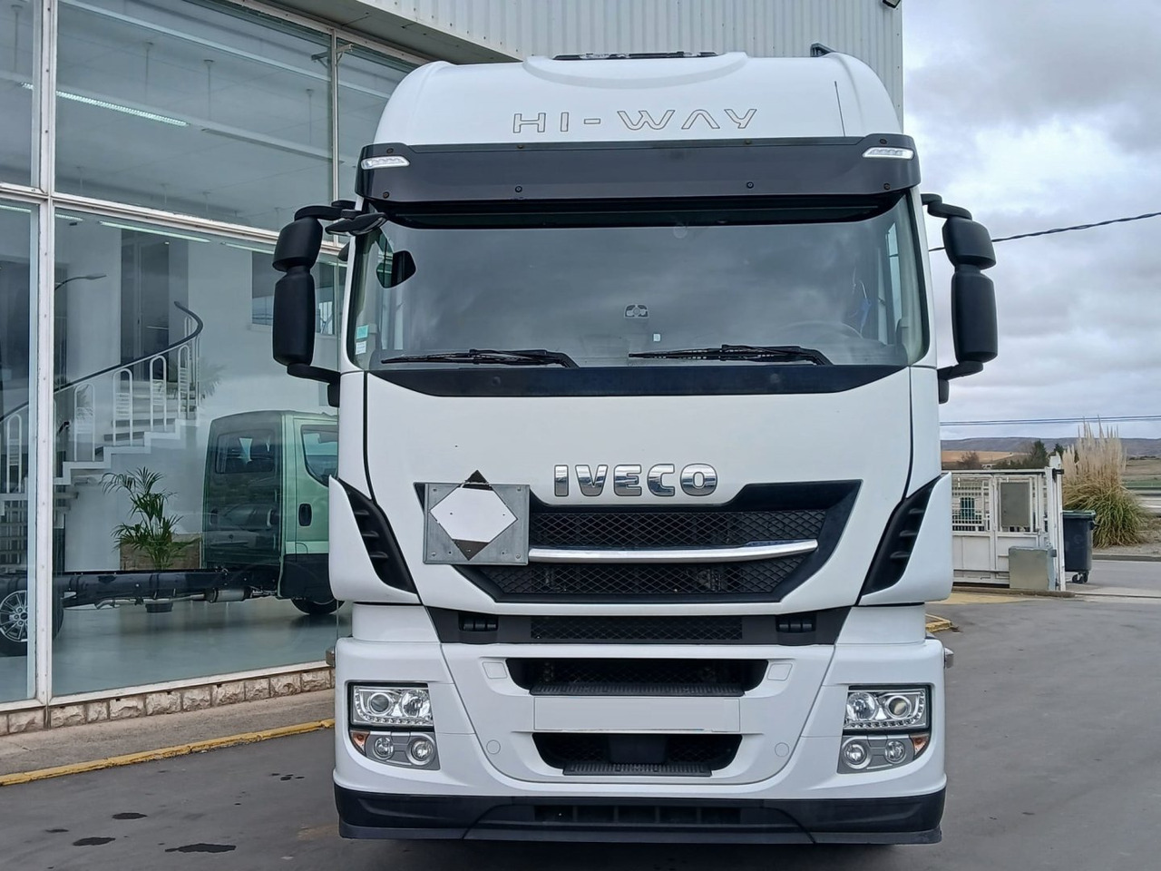 Cabeza Tractora IVECO 480 AUTOMATICO CON INTARDER - Tractor unit: picture 2 Cabeza Tractora IVECO 480 AUTOMATICO CON INTARDER - Tractor unit: picture 2
