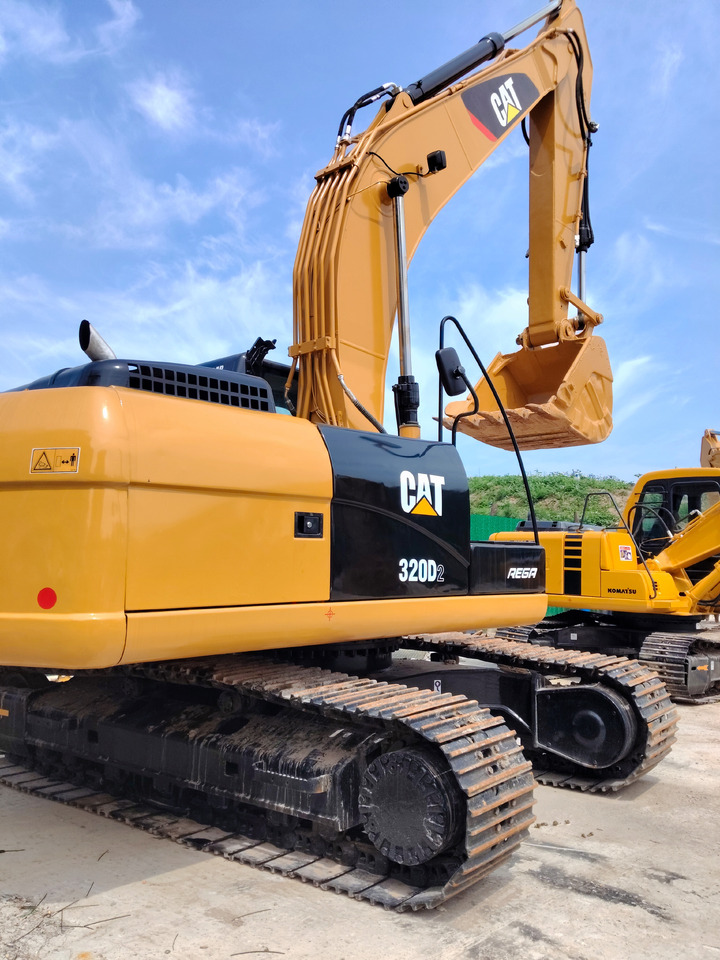 CAT 320D2 L WITH C7.1 ENGINE - Crawler excavator: picture 3 CAT 320D2 L WITH C7.1 ENGINE - Crawler excavator: picture 3