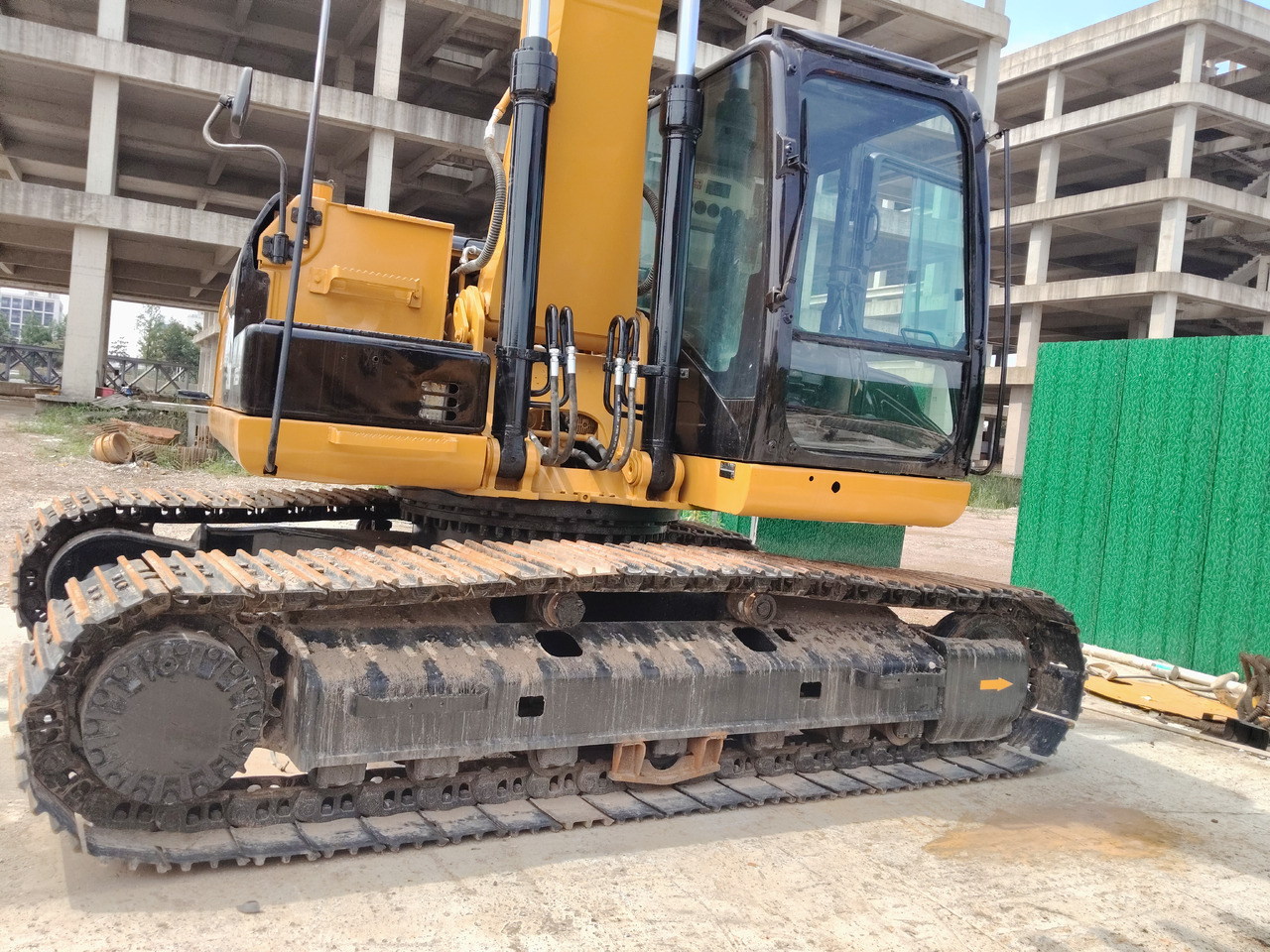 CAT 320D2L with C7.1 ENGINE 320D2 L 320 D 2 L C 7.1 ENGINE - Crawler excavator: picture 4 CAT 320D2L with C7.1 ENGINE 320D2 L 320 D 2 L C 7.1 ENGINE - Crawler excavator: picture 4
