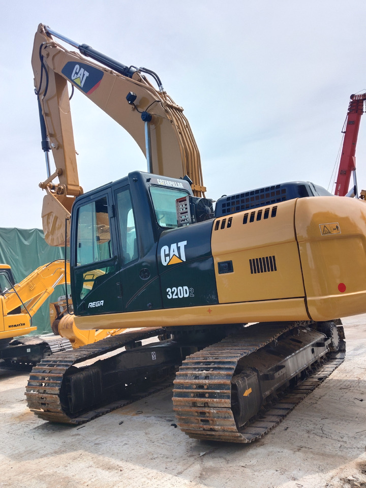 CAT 320D2L with C7.1 ENGINE 320D2 L 320 D 2 L C 7.1 ENGINE - Crawler excavator: picture 5 CAT 320D2L with C7.1 ENGINE 320D2 L 320 D 2 L C 7.1 ENGINE - Crawler excavator: picture 5