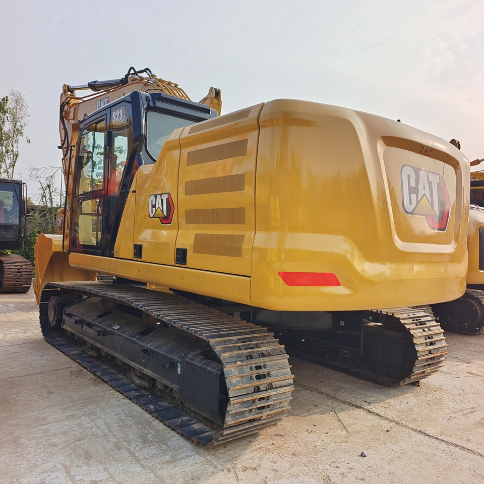 CAT 323 - Crawler excavator: picture 1 CAT 323 - Crawler excavator: picture 1