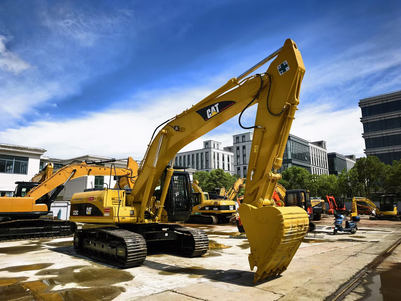 CAT 325C - Crawler excavator: picture 5 CAT 325C - Crawler excavator: picture 5