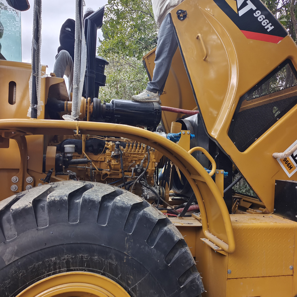 CAT 966H - Wheel loader: picture 3 CAT 966H - Wheel loader: picture 3
