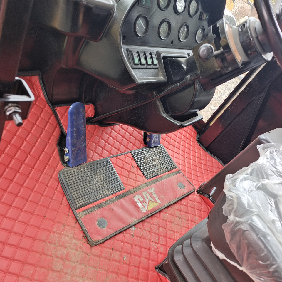 Wheel loader CAT 966H: picture 9