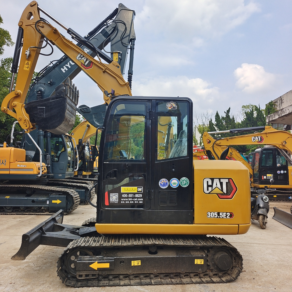 CATERPILLAR 305.5 E2 CAT - Mini excavator: picture 1 CATERPILLAR 305.5 E2 CAT - Mini excavator: picture 1
