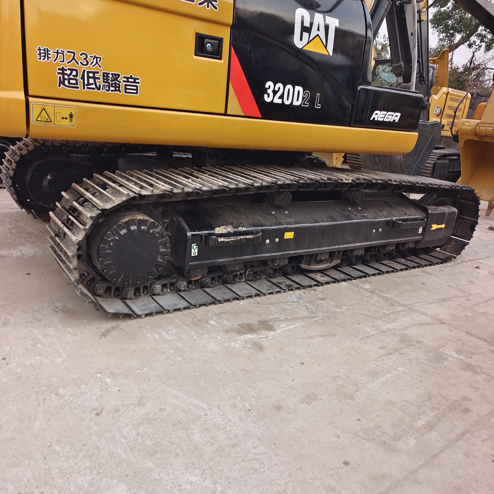 CATERPILLAR 320 D 2 L CAT 320D2L - Crawler excavator: picture 2 CATERPILLAR 320 D 2 L CAT 320D2L - Crawler excavator: picture 2
