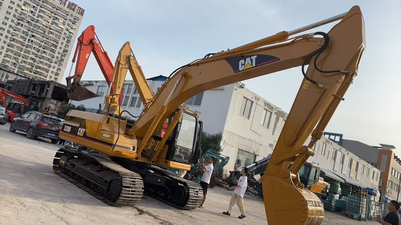 CATERPILLAR 320BL CAT 320 BL - Crawler excavator: picture 4 CATERPILLAR 320BL CAT 320 BL - Crawler excavator: picture 4