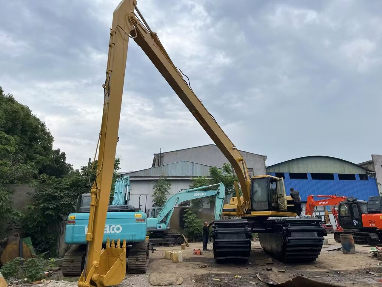 CATERPILLAR 320BL CAT 320CL DREDGER WITH 18 M EXTENDED ARM CUSTOMIZABLE - Amphibious excavator: picture 1 CATERPILLAR 320BL CAT 320CL DREDGER WITH 18 M EXTENDED ARM CUSTOMIZABLE - Amphibious excavator: picture 1