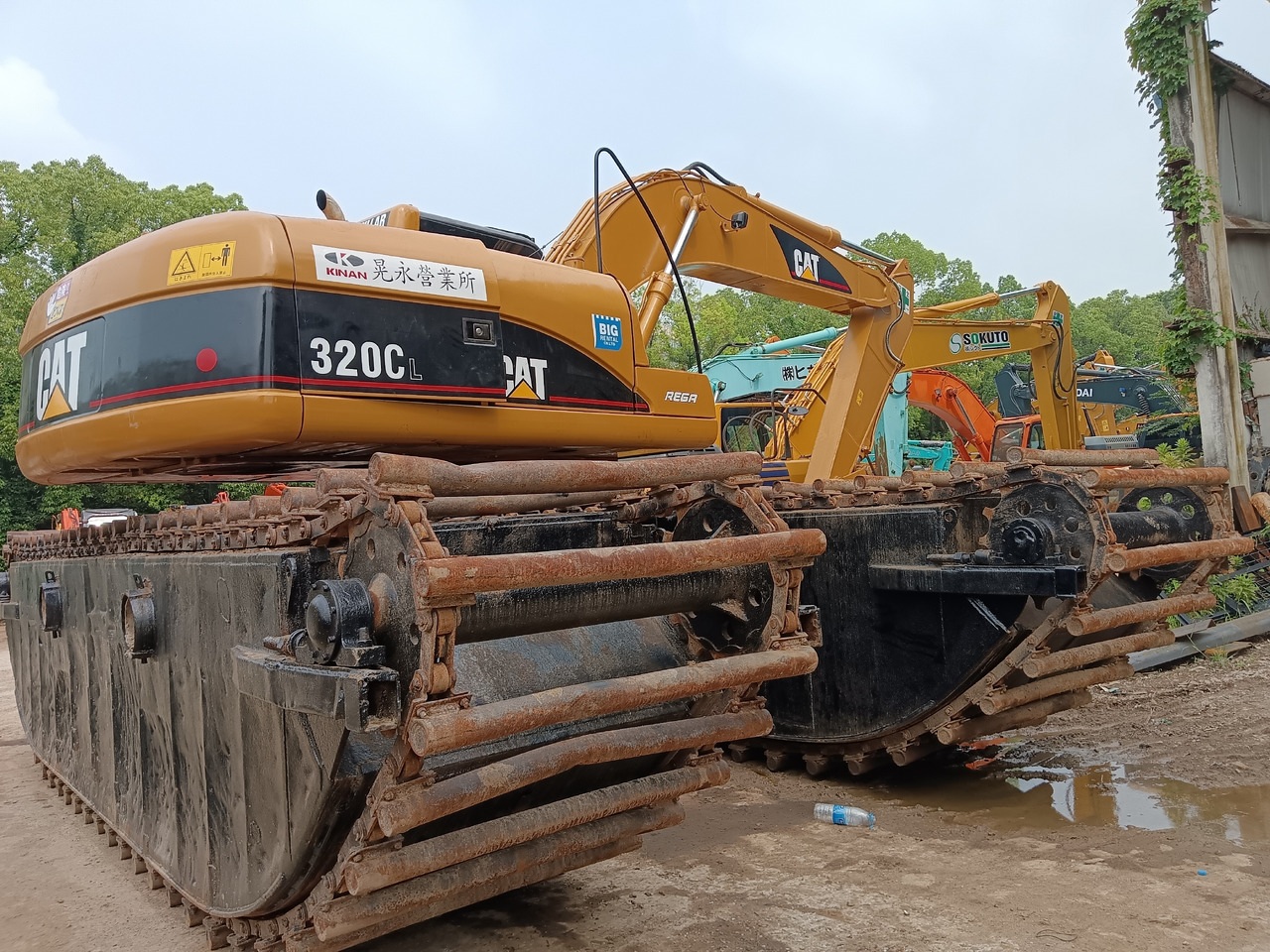 CATERPILLAR 320CL 320BL CAT DREDGER - Amphibious excavator: picture 1 CATERPILLAR 320CL 320BL CAT DREDGER - Amphibious excavator: picture 1