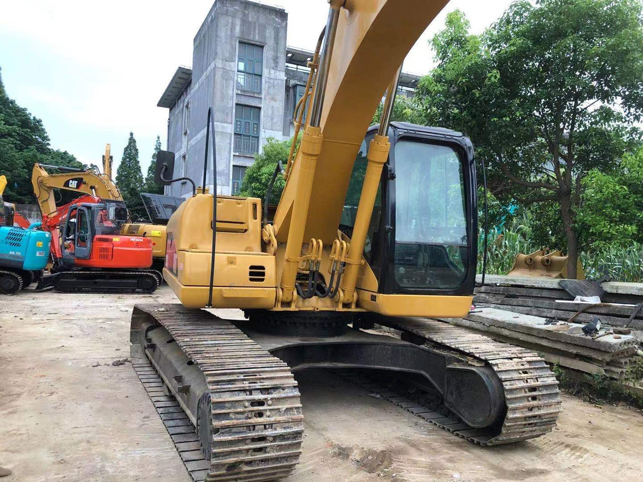 CATERPILLAR 320CL CAT 320 CL 320D 320BL 320GC - Crawler excavator: picture 3 CATERPILLAR 320CL CAT 320 CL 320D 320BL 320GC - Crawler excavator: picture 3