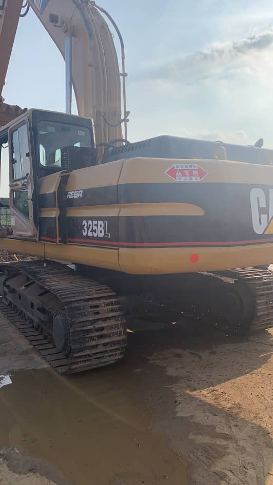 CATERPILLAR 325BL - Crawler excavator: picture 4 CATERPILLAR 325BL - Crawler excavator: picture 4