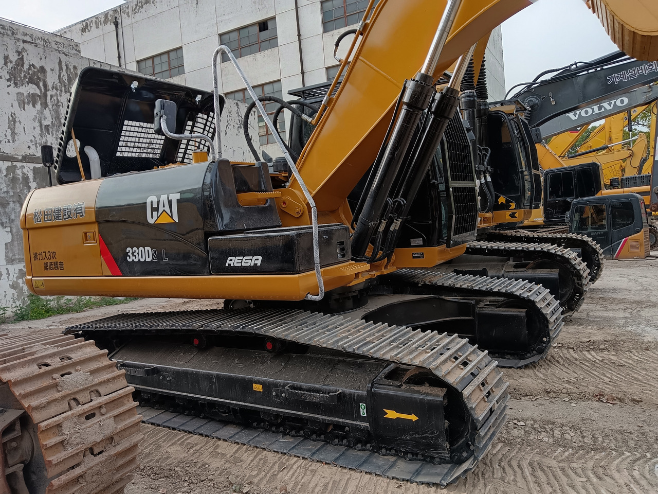 CATERPILLAR 330D CAT 330D2L - Crawler excavator: picture 2 CATERPILLAR 330D CAT 330D2L - Crawler excavator: picture 2