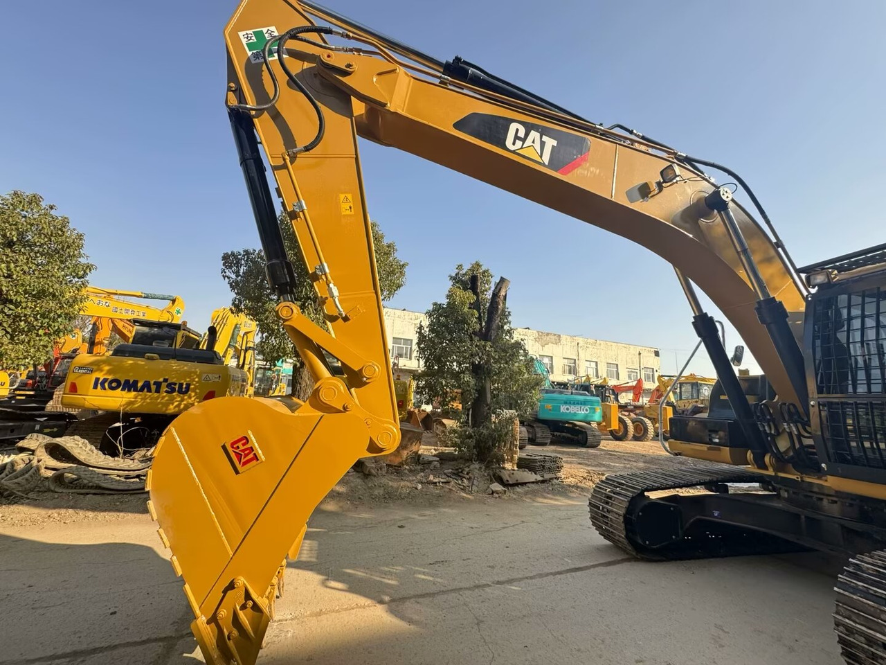 CATERPILLAR 330D2L CAT 330D 2 L - Crawler excavator: picture 2 CATERPILLAR 330D2L CAT 330D 2 L - Crawler excavator: picture 2